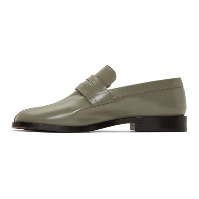 maison margiela tabi advocate loafers