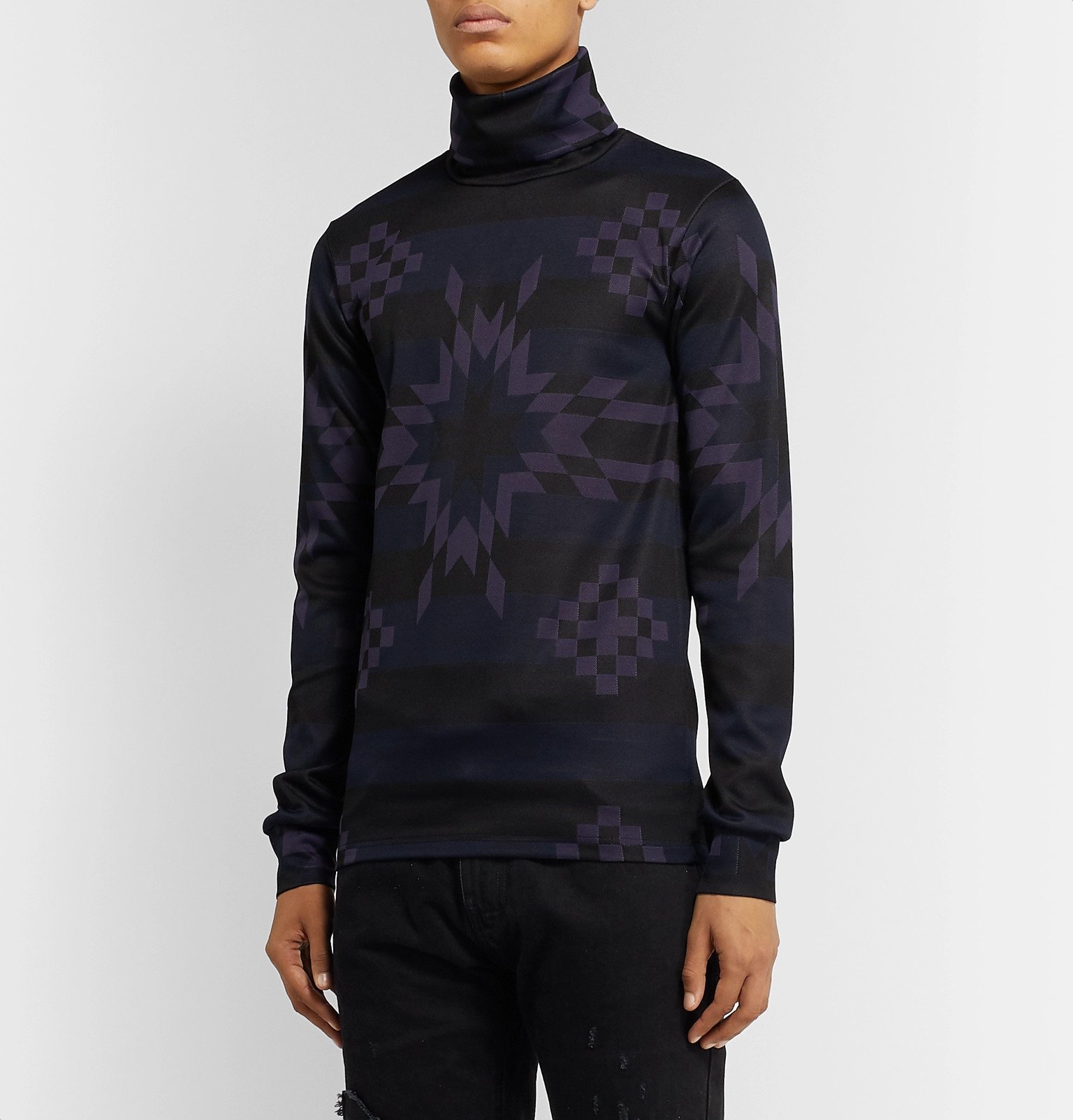 rollneck t shirt