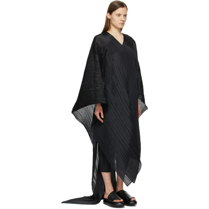 Pleats Please Issey Miyake Black Basic Madame-T Pleated Shawl