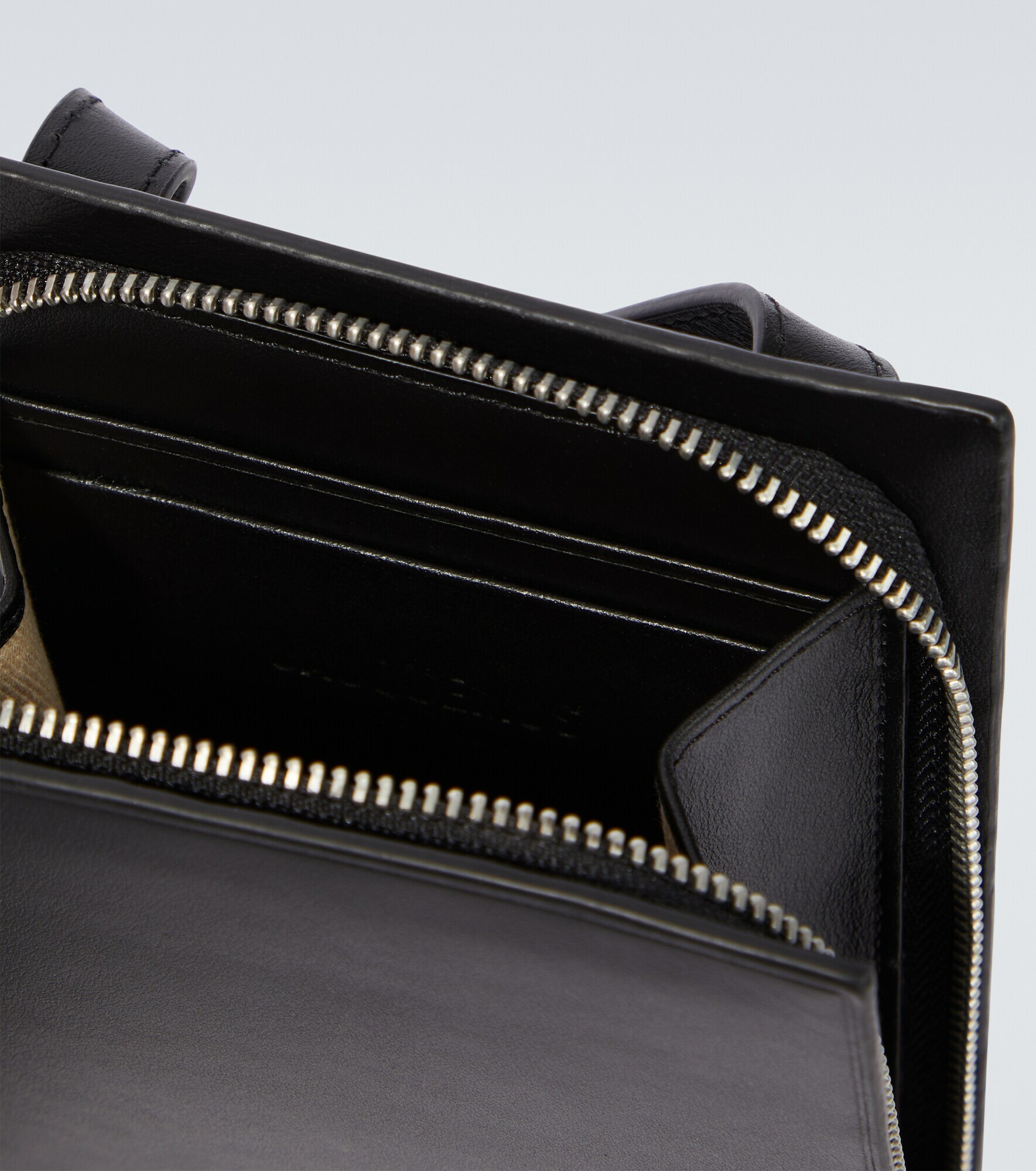 Jacquemus - Le Gadju leather wallet with strap Jacquemus