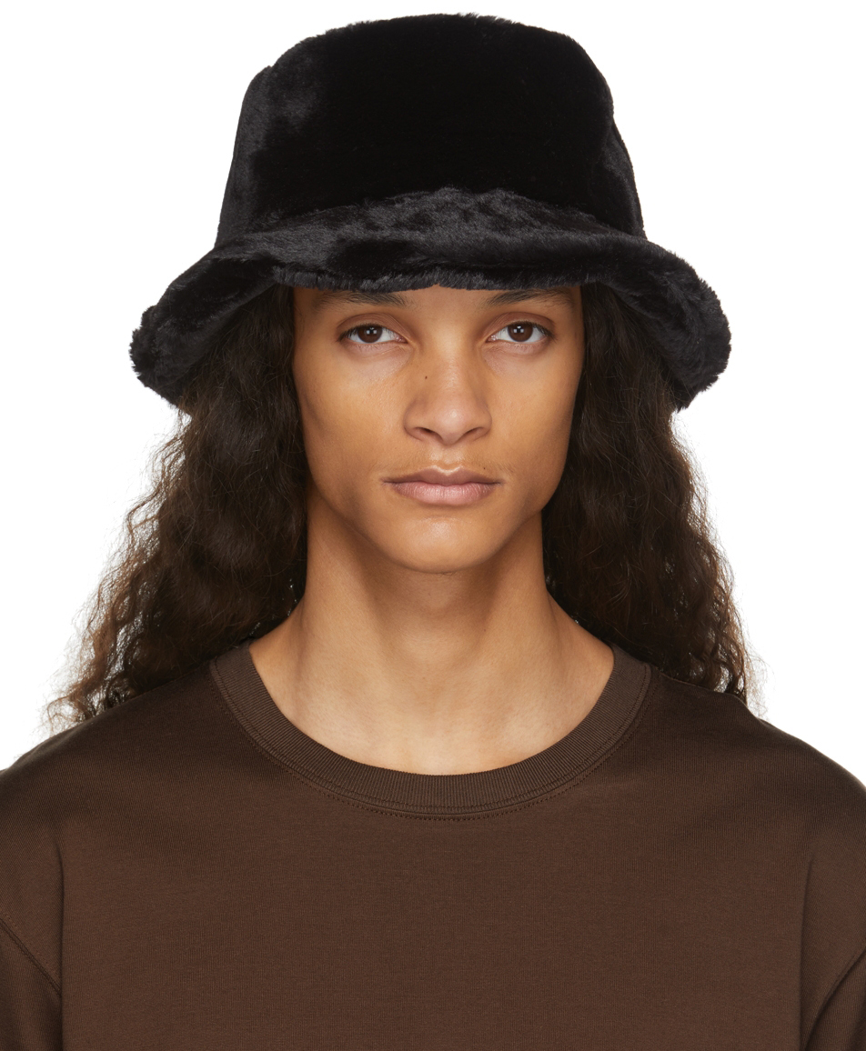 skull pile bucket hat