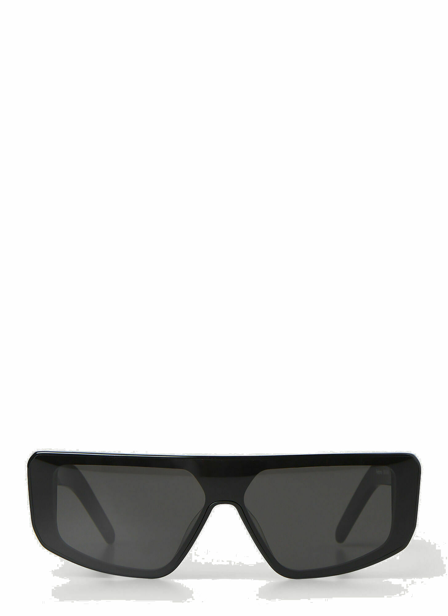 Photo: Performa Sunglasses in Black