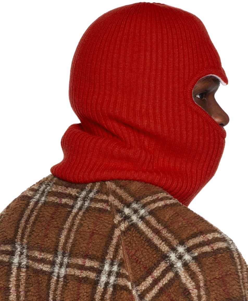 red burberry beanie