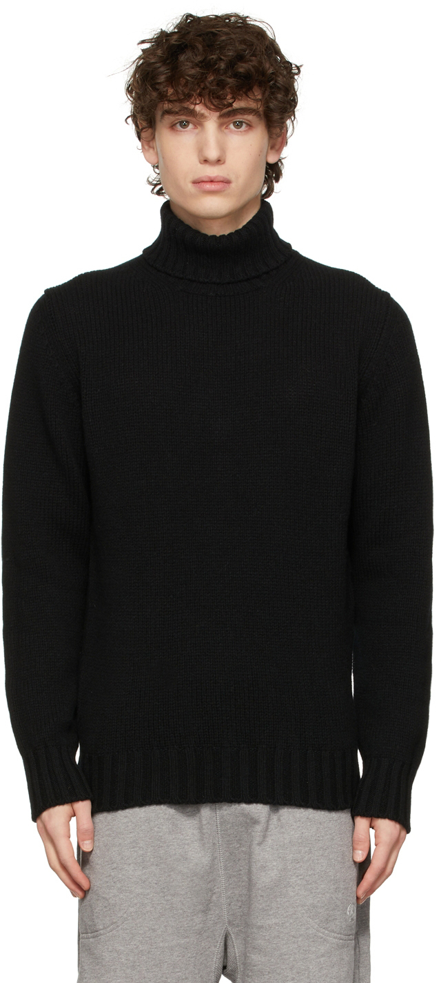 Black Submariner Roll Turtleneck 