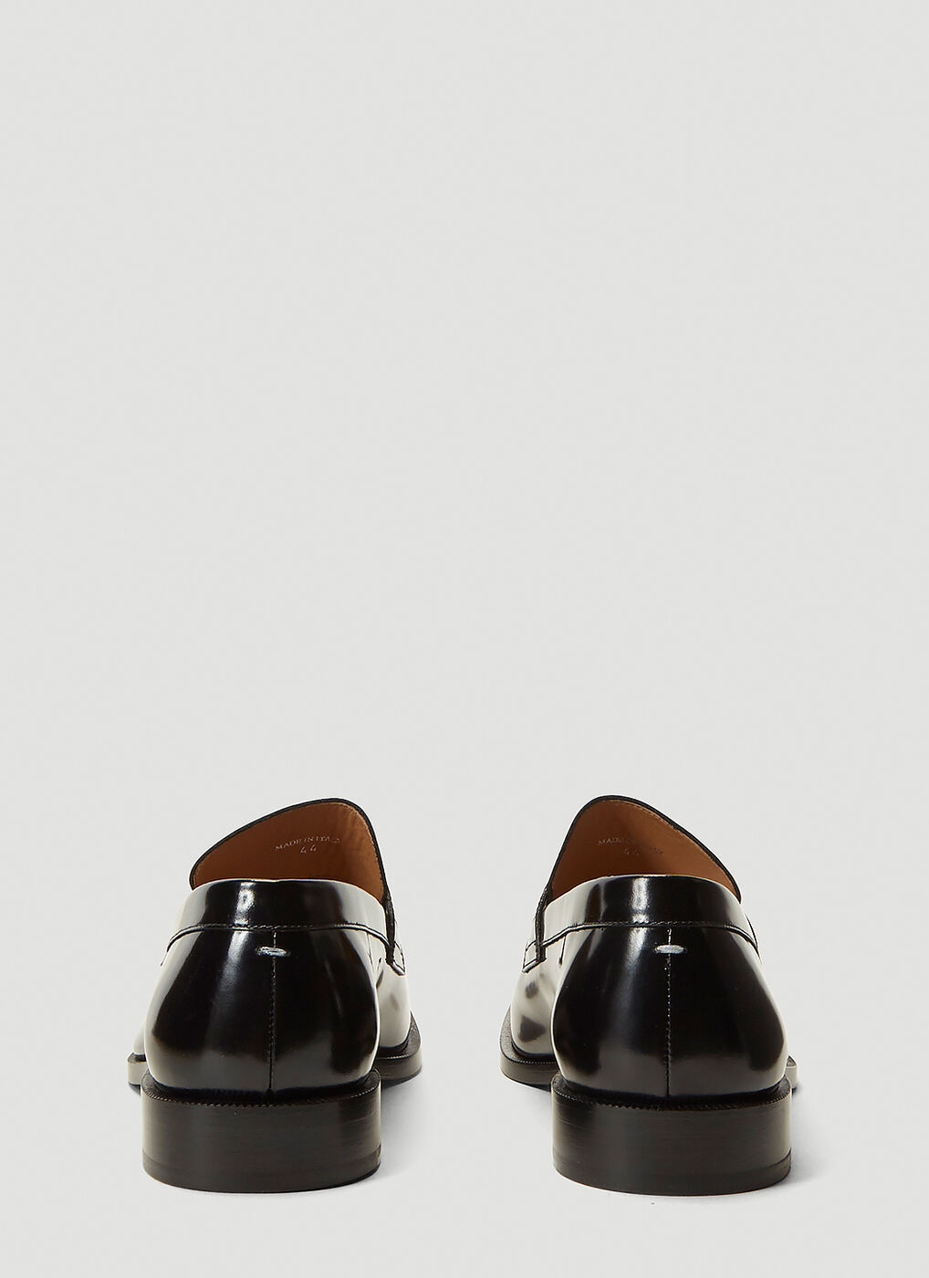 Tabi Loafers in Black Maison Margiela