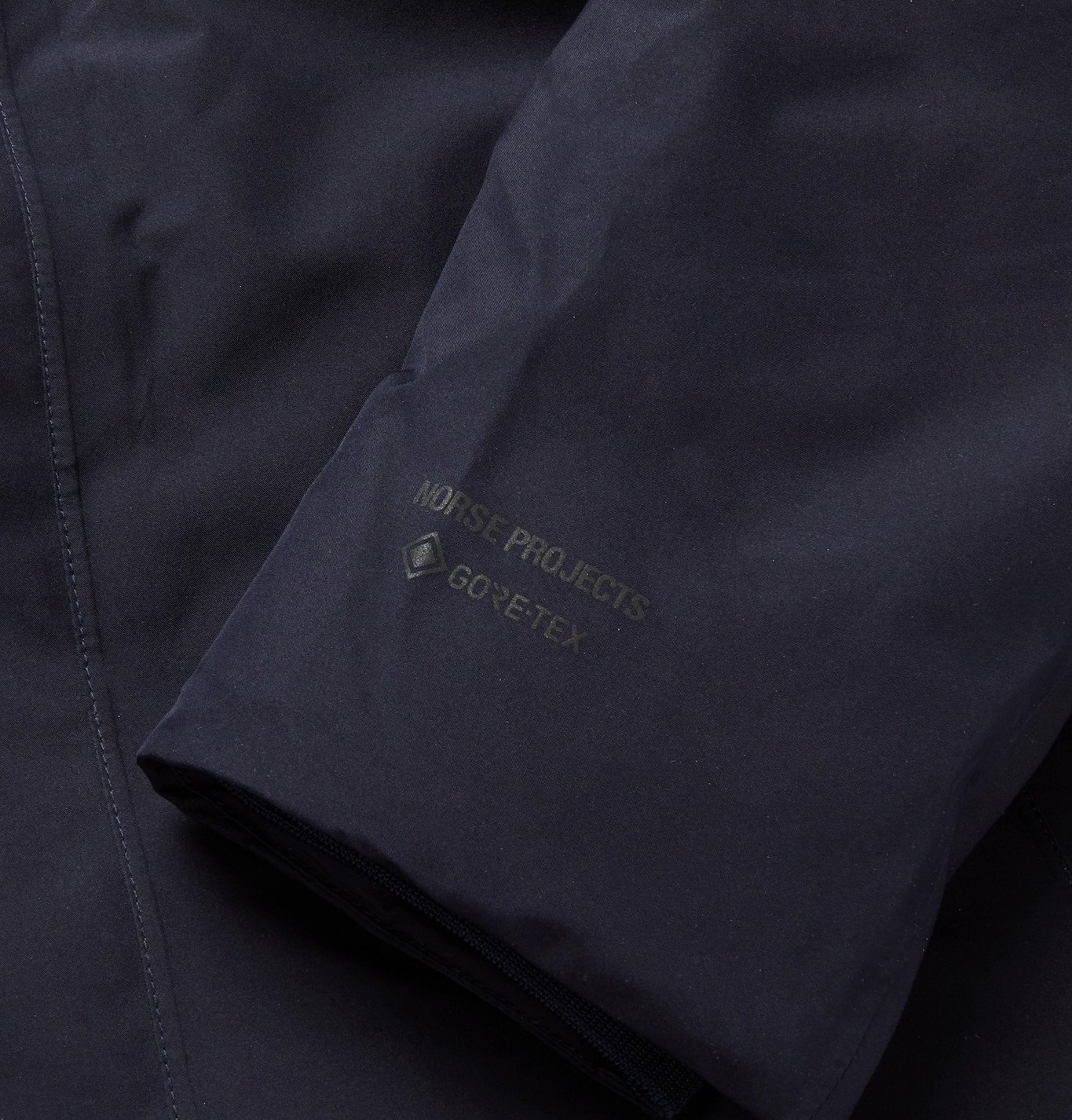 Rokkvi 5.0 GORE-TEX Hooded Down Parka 