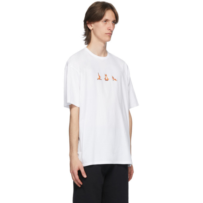 Maison Kitsune White Yoga Fox Print T-Shirt Maison Kitsune