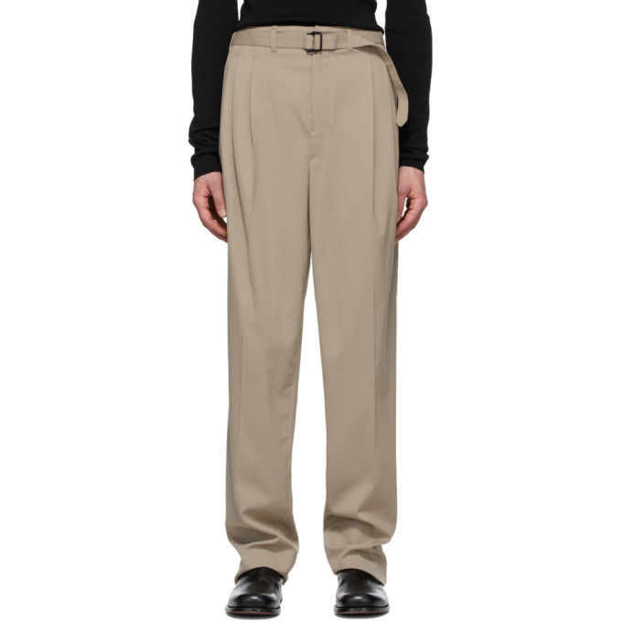 い出のひと時に、とびきりのおしゃれを! lemaire BELTED PLEAT PANTS - スラックス
