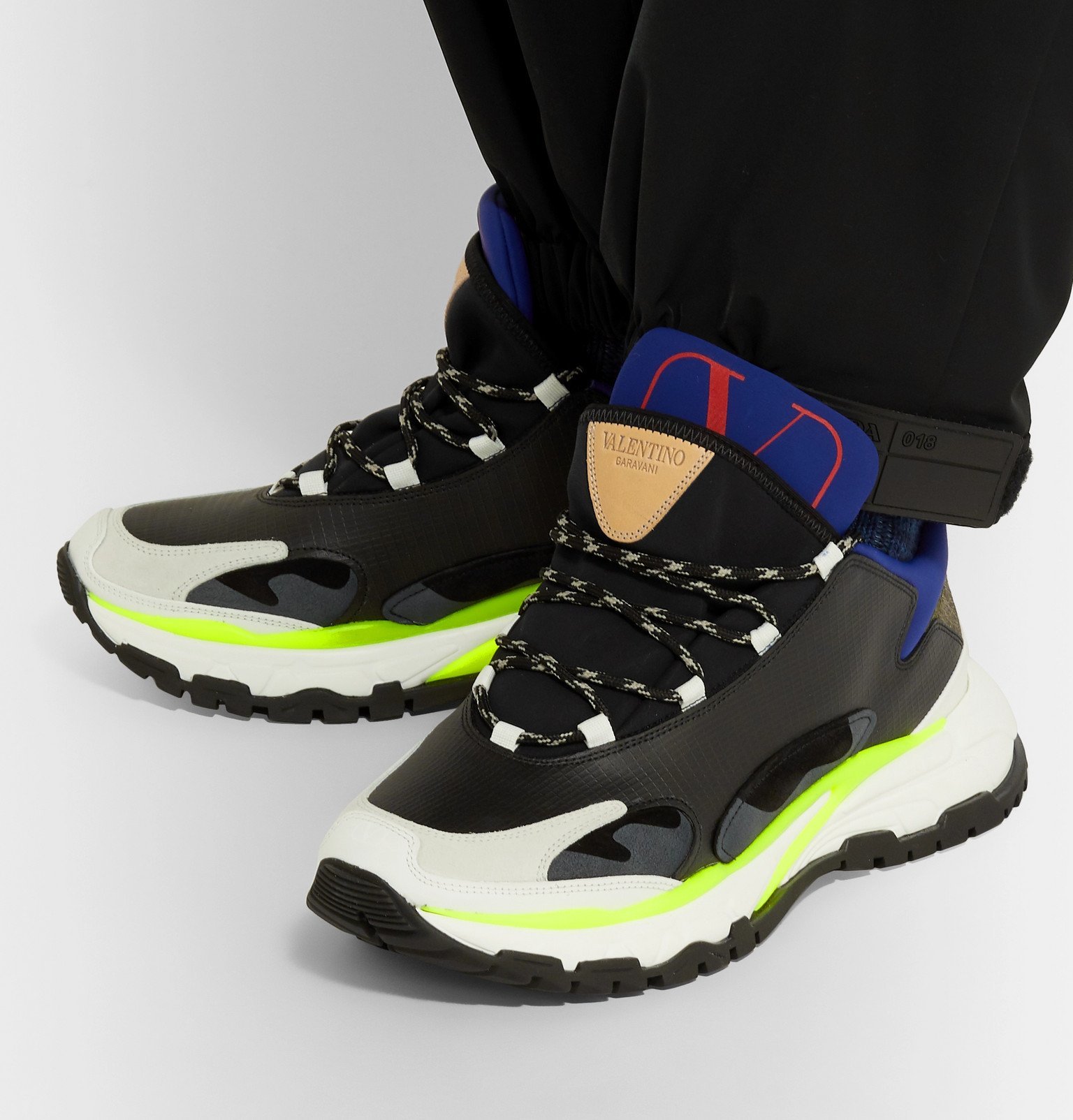 valentino trekking sneaker