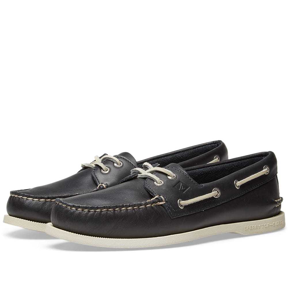 Sperry Topsider Authentic Original 2-Eye Sperry Topsider