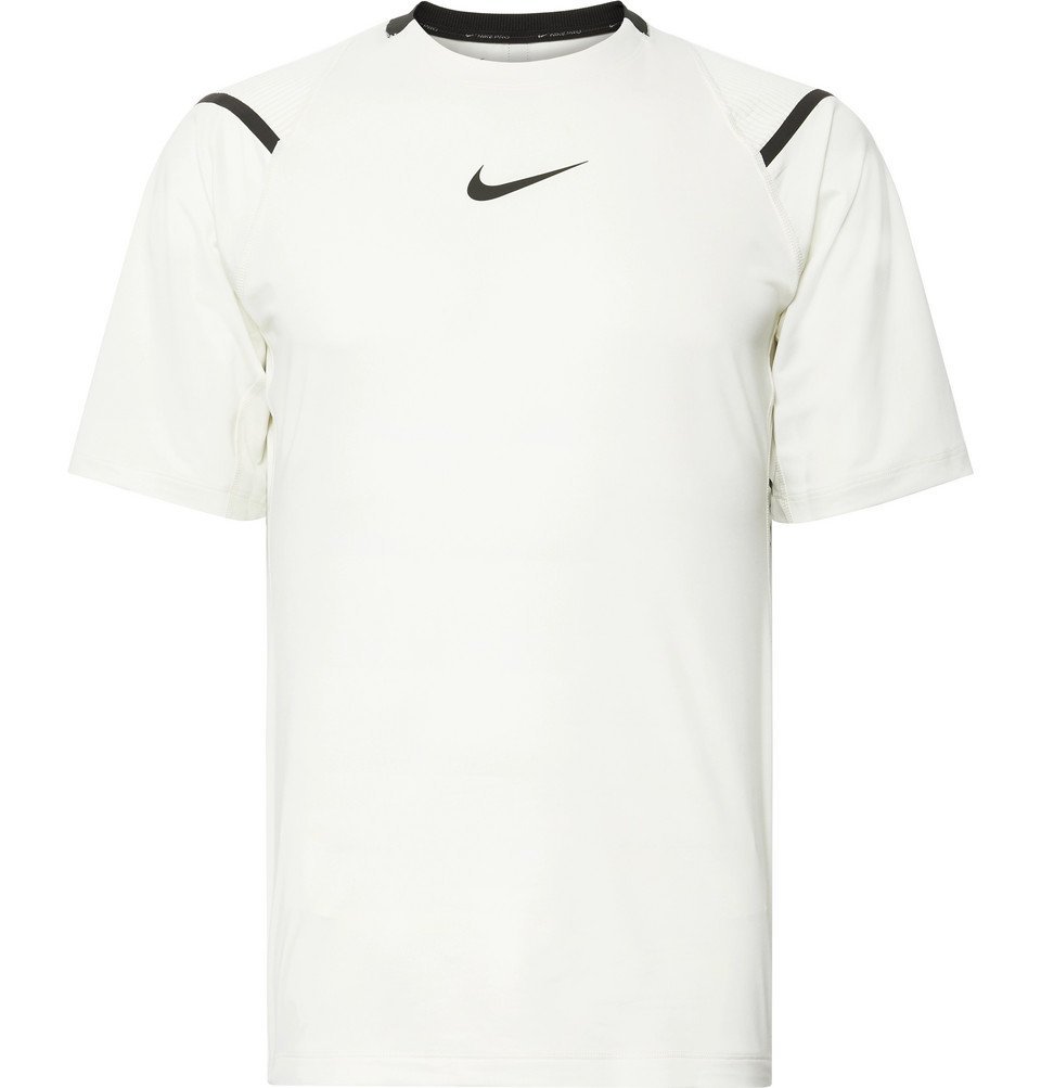 nike training logo t shirt