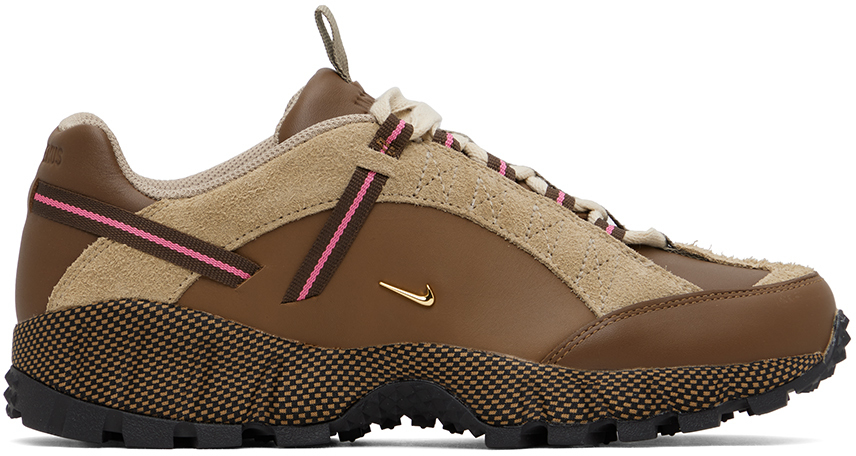 Photo: Nike Brown Jacquemus Edition Air Humara LX Sneakers