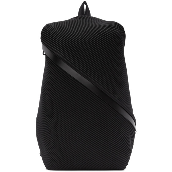Pleats Please Issey Miyake Black Single Zip Bias Pleats Backpack Pleats ...