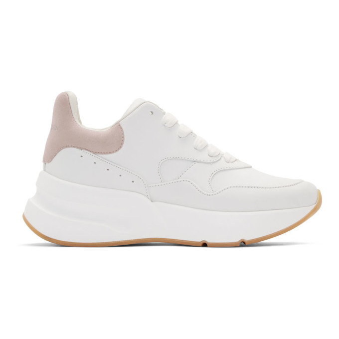 oversized runner sneakers
