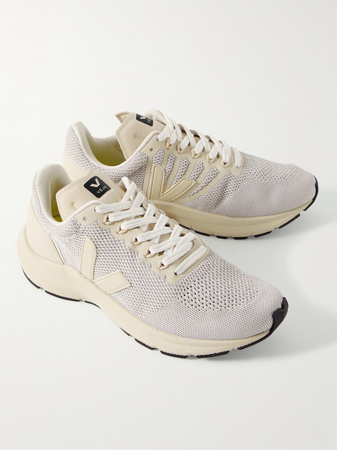 do veja trainers stretch