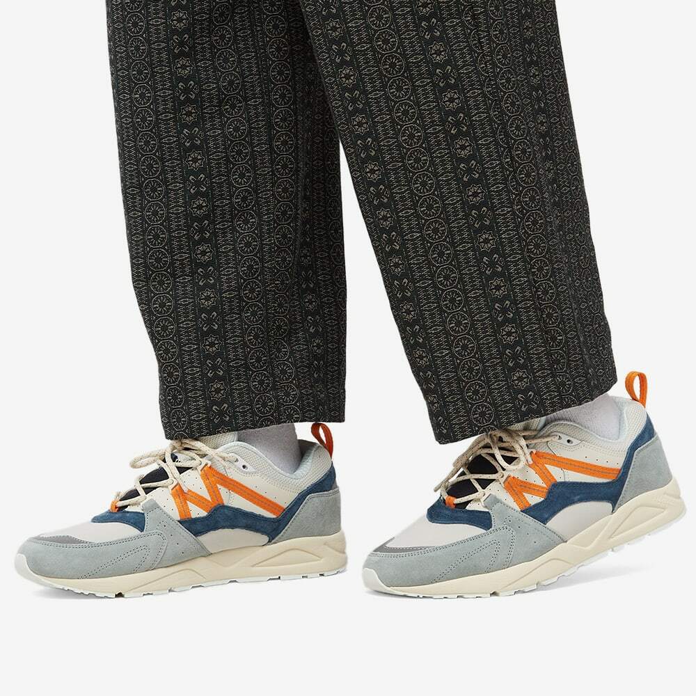 Karhu Men's Fusion 2.0 Sneakers in Pigeon/Dark Cheddar Karhu