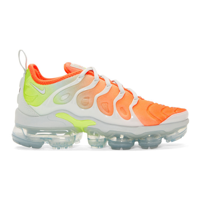 orange air vapormax plus