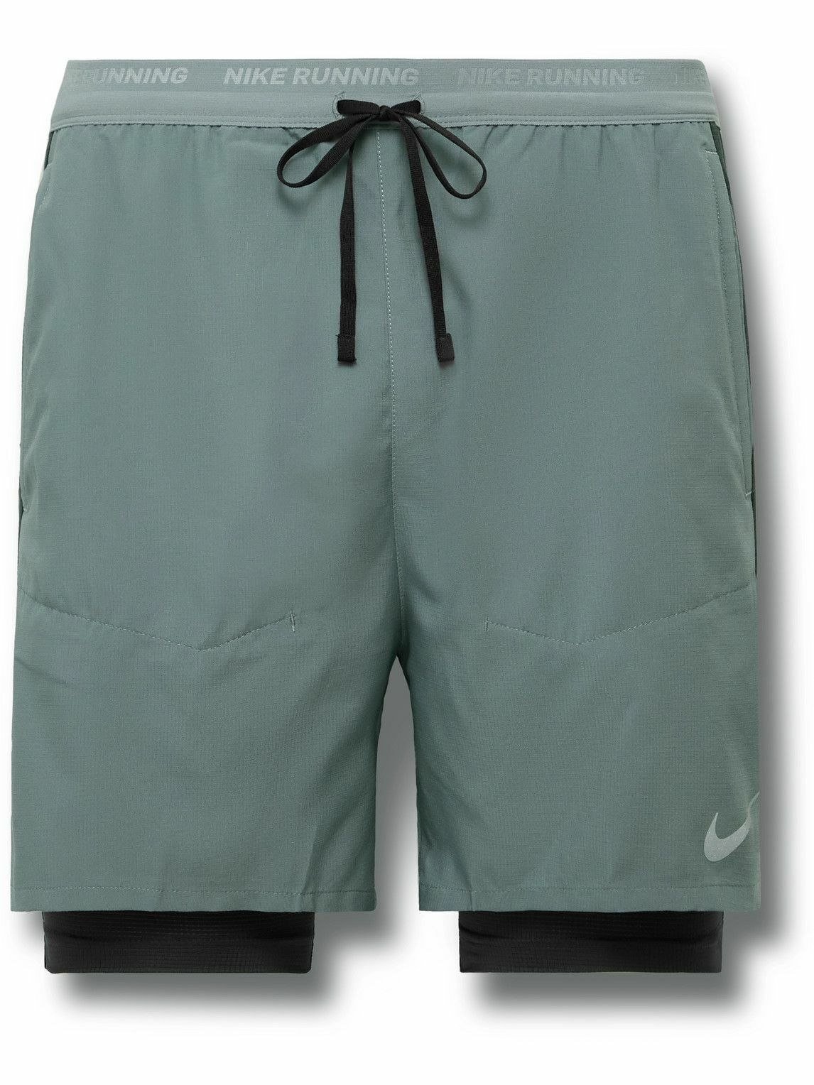 slim fit shorts nike