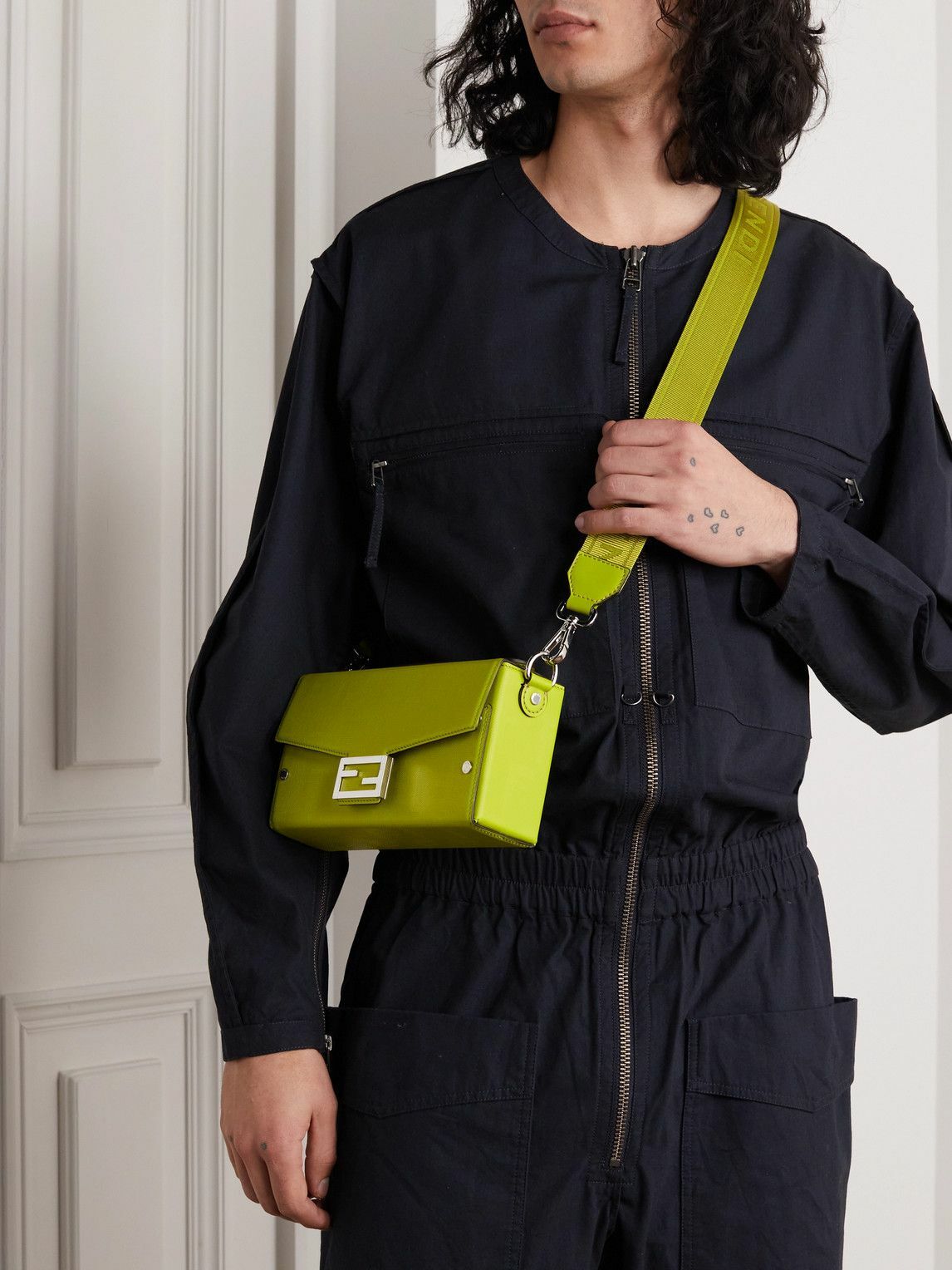 Fendi - Soft Trunk Baguette Logo-Embossed Leather Messenger Bag Fendi