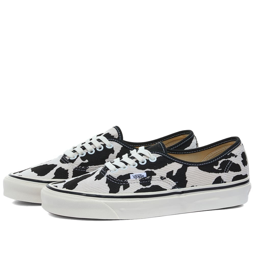 Vans Womens UA Authentic 44 DX Sneakers in White Corduroy/Cow Print Vans