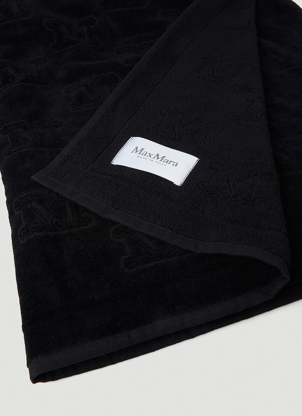 Monogram Towel In Black Max Mara