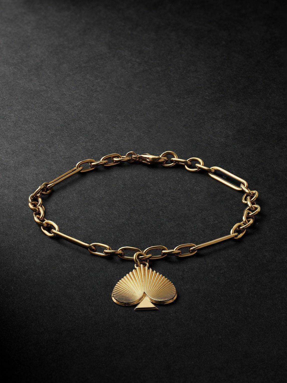 Photo: Foundrae - Reverie Medium Gold Bracelet