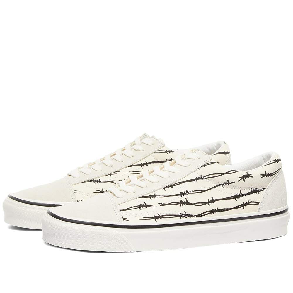 Vans UA Old Skool 36 DX Sneakers in White/Black/OG Barbed Wire Vans