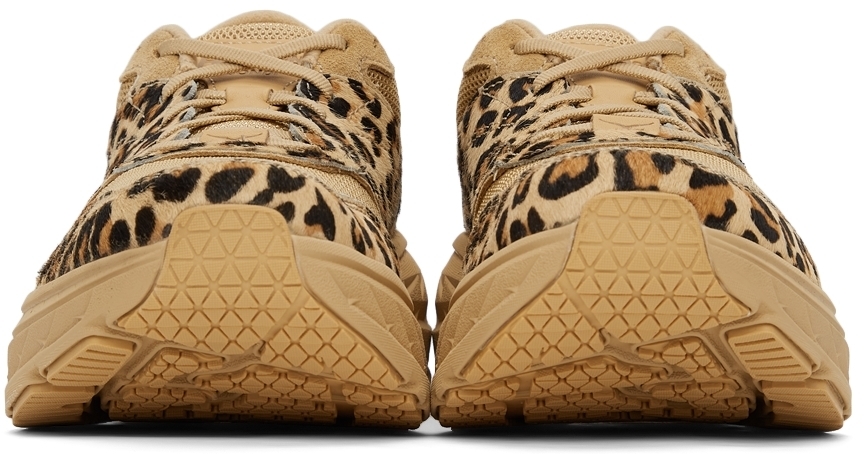 hoka one one leopard