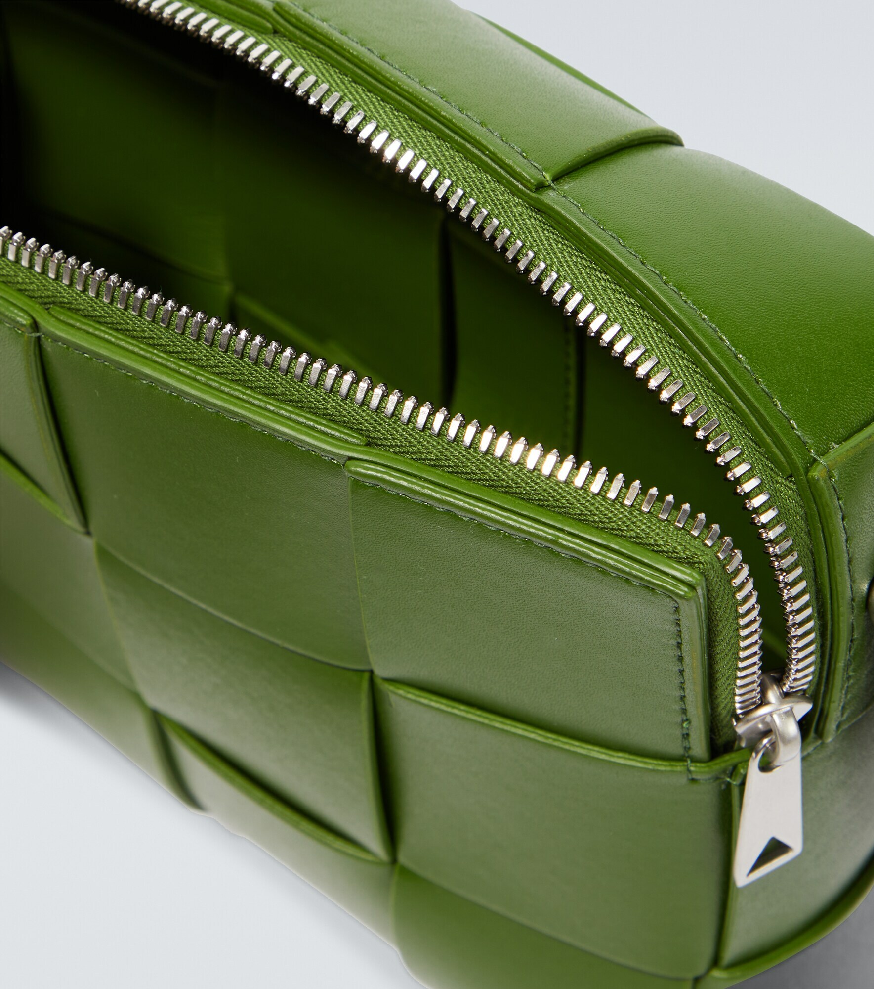 Bottega Cassette Small leather crossbody bag Bottega