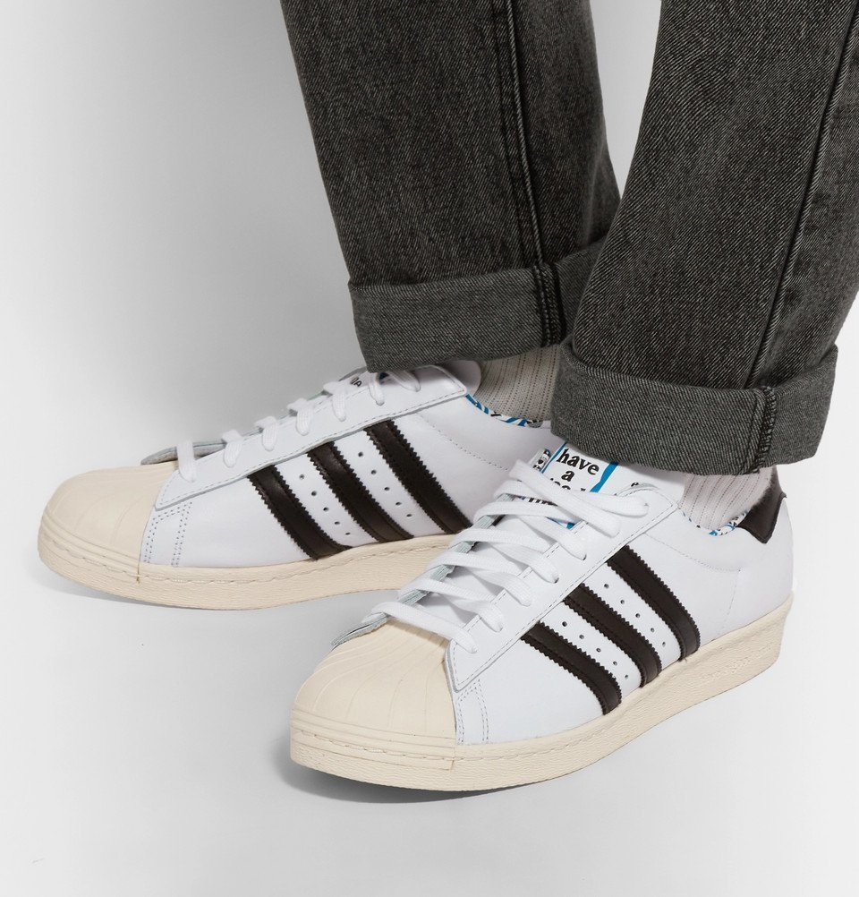 superstar have a good time