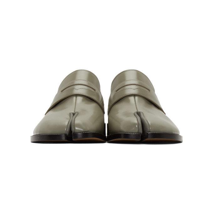 maison margiela tabi advocate loafers