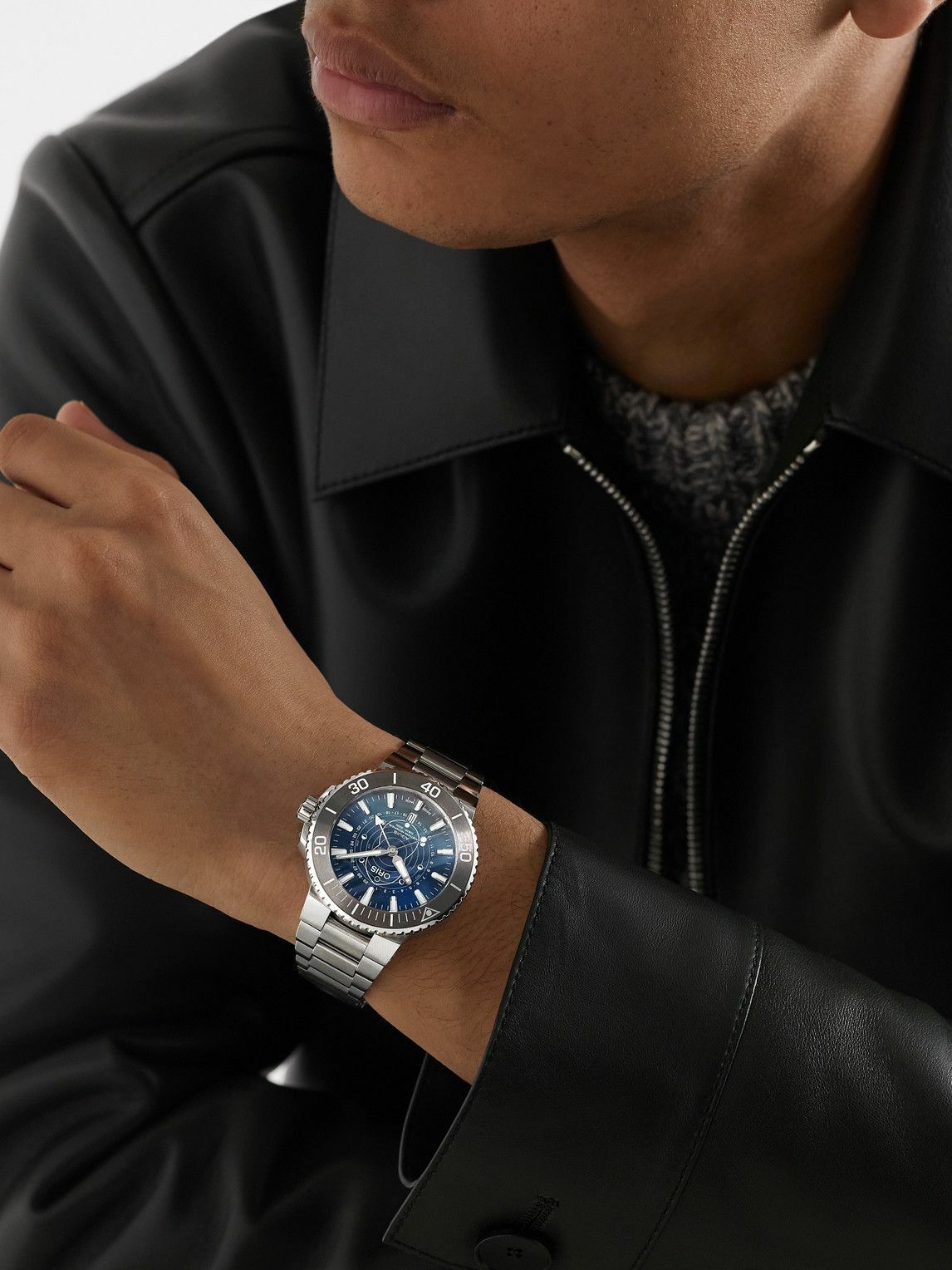 Oris Aquis Dat Watt Limited Edition Automatic 43.5mm Stainless Steel Watch, Ref. No. 01 761