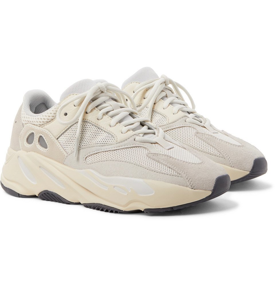 yeezy boost 700 off white