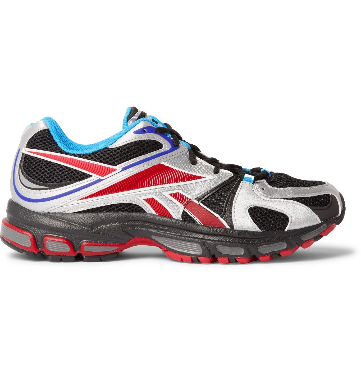 vetements spike runner 400