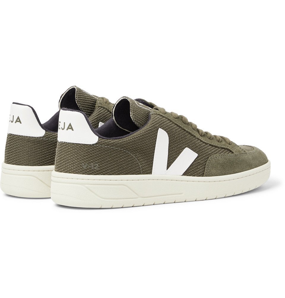 veja v12 suede
