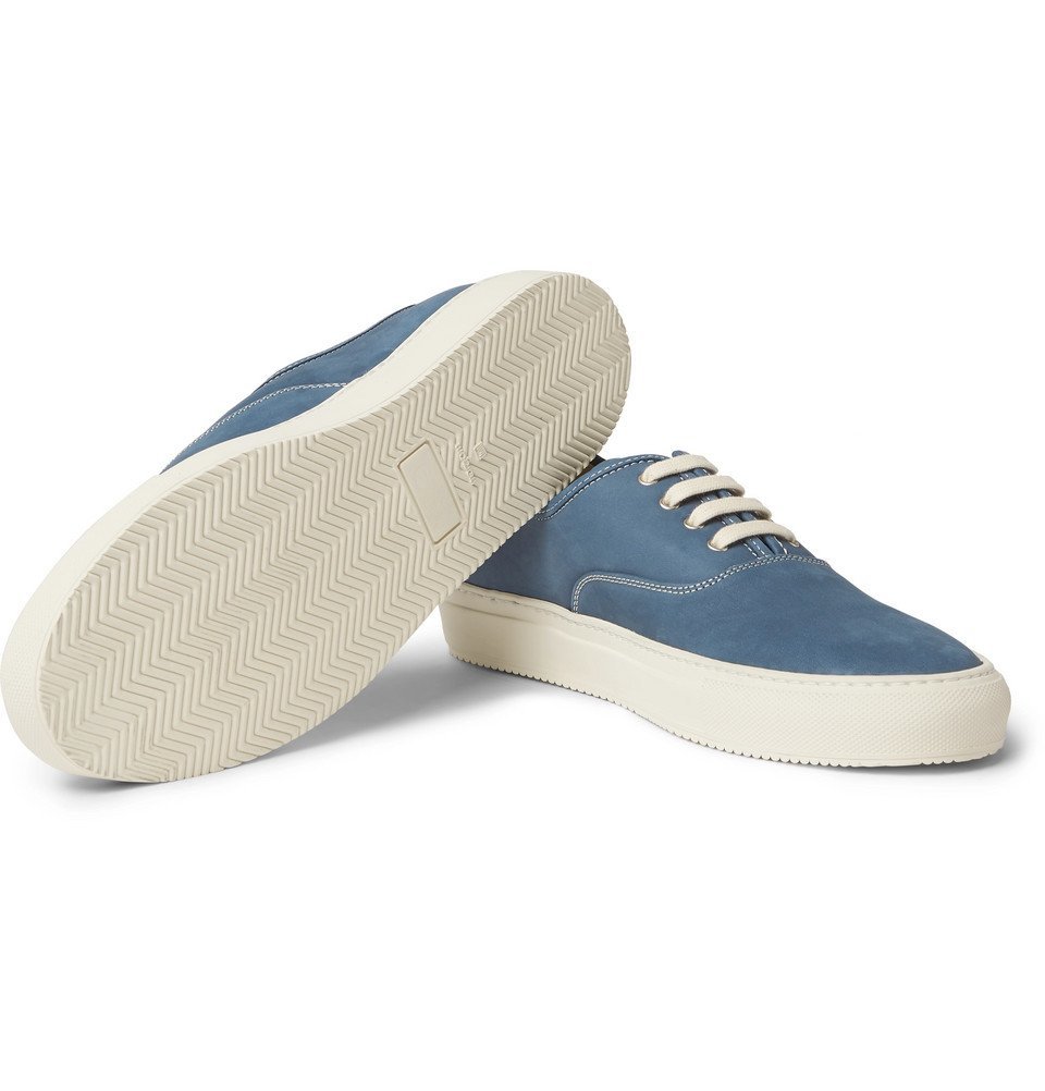 common projects four hole nubuck
