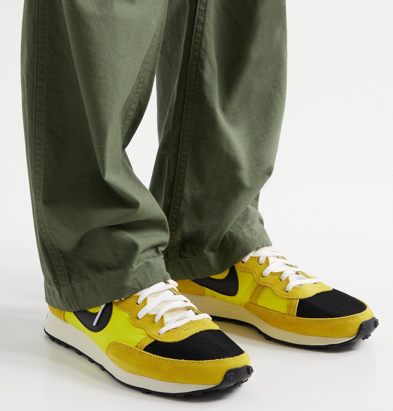 nike og challenger yellow