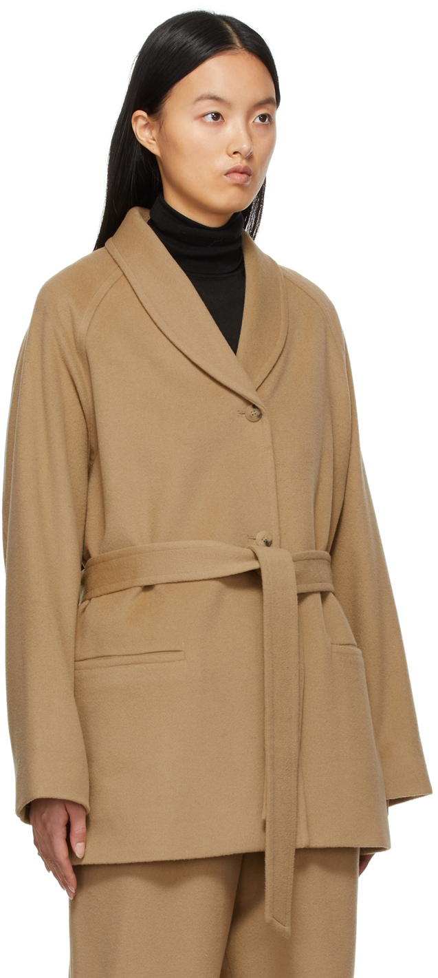 LE17SEPTEMBRE Beige Shawl Collar Belted Jacket LE17SEPTEMBRE