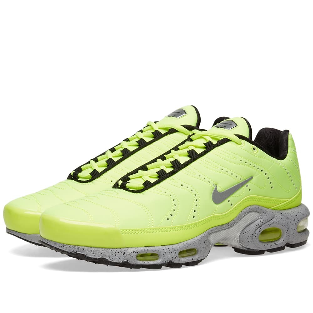 nike air max plus premium volt