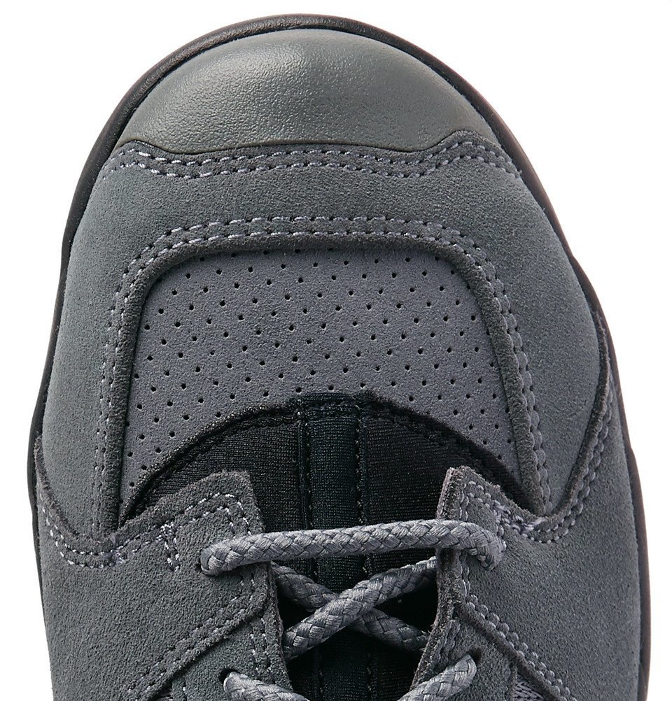 nike acg air revaderchi grey