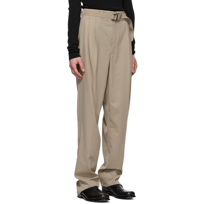 い出のひと時に、とびきりのおしゃれを! lemaire BELTED PLEAT PANTS - スラックス