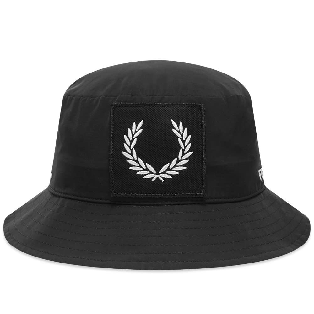 Fred Perry Authentic Laurel Wreath Bucket Hat Fred Perry Authentic