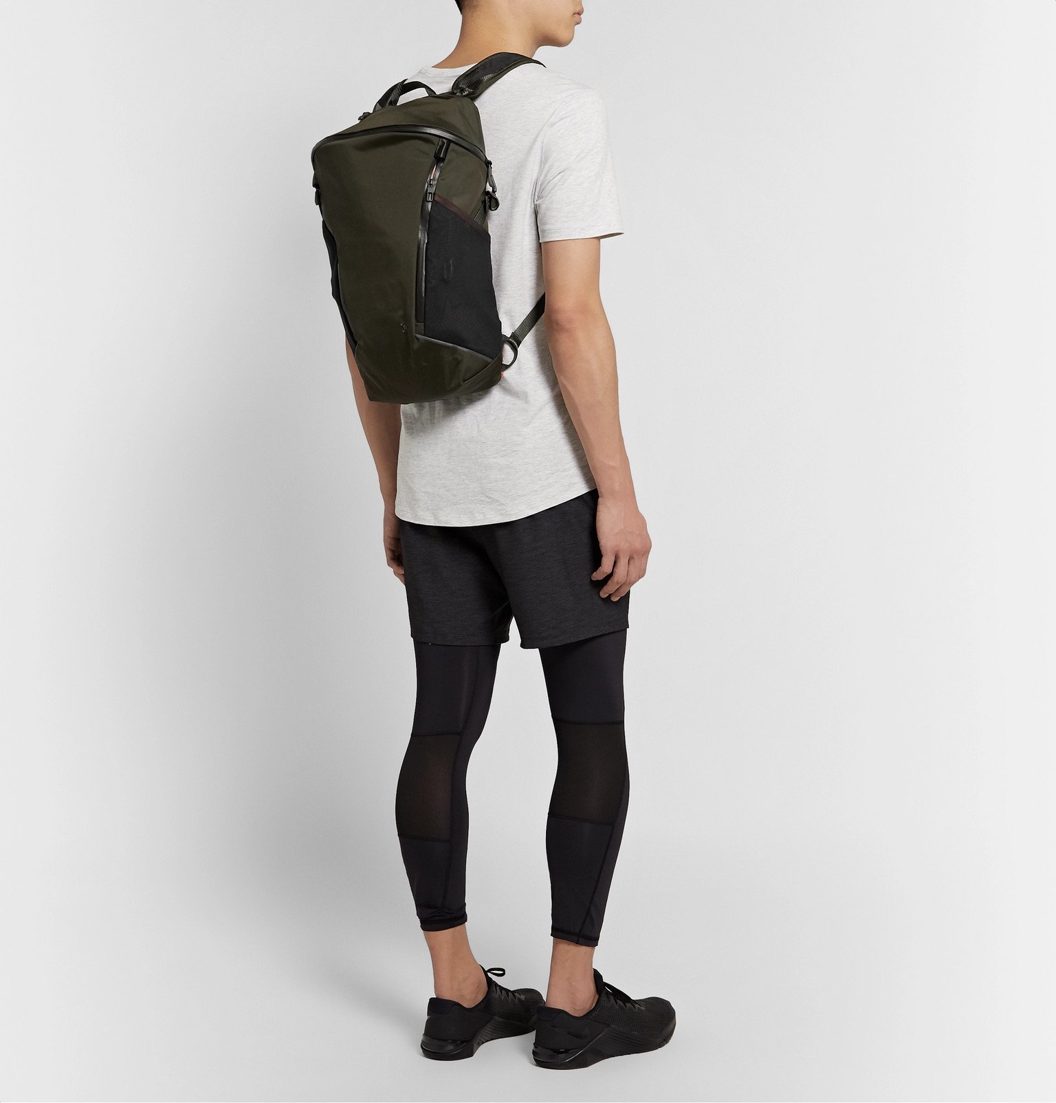 Lululemon more best sale miles backpack review