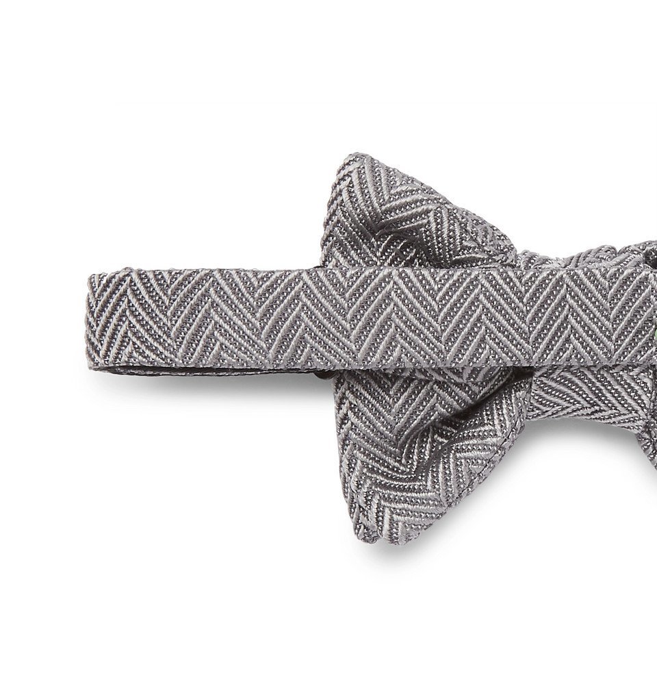 TOM FORD - Pre-Tied Herringbone Silk and Cotton-Blend Bow Tie - Gray TOM  FORD