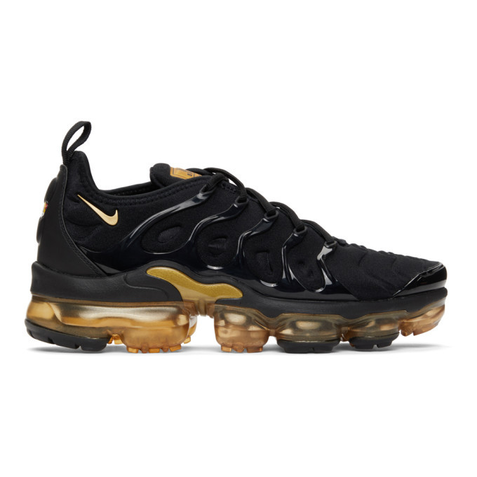 vapormax nike black and gold
