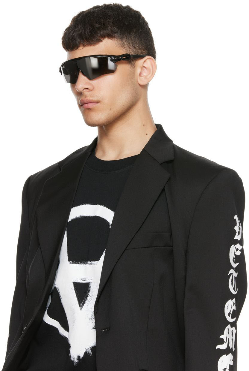 VETEMENTS Black Oakley Edition Shield Sunglasses Vetements