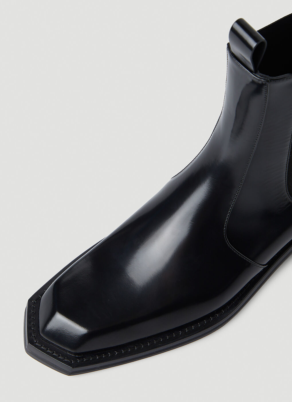 Chisel Toe Chelsea Boots in Black Martine Rose