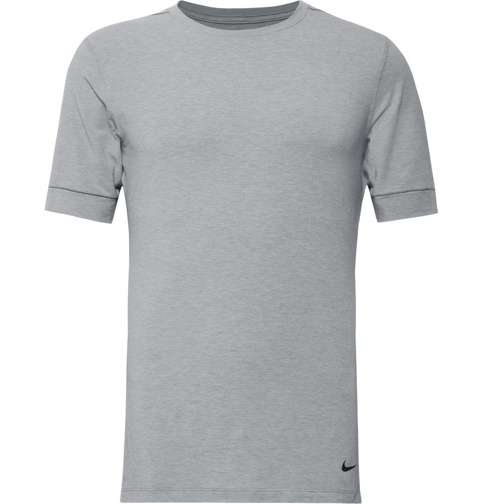 nike slim fit t shirt