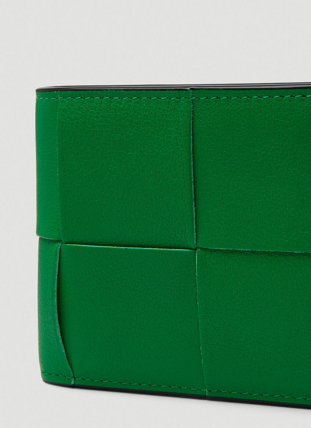 Intreccio Bi-Fold Wallet in Green Bottega Veneta