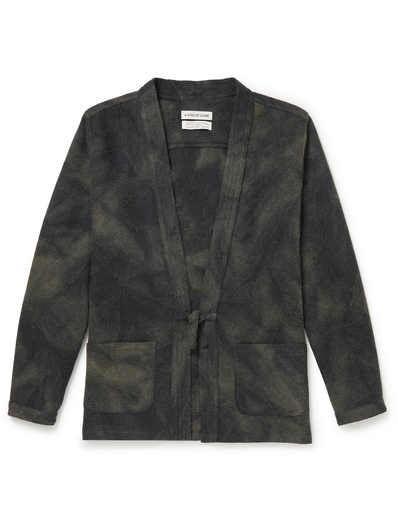 a kind of guise cardigan